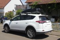 Ettlingen: Dachbox auf Toyota RAV4